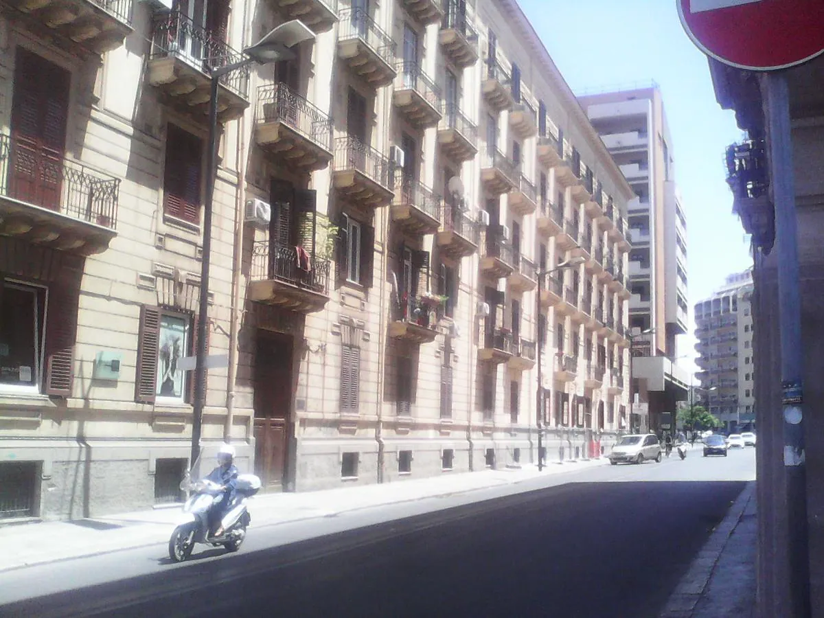 Palermo Centrale hi Hotel Affittacamere